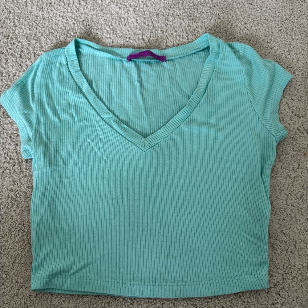 Jac Parker teal cropped v neck top